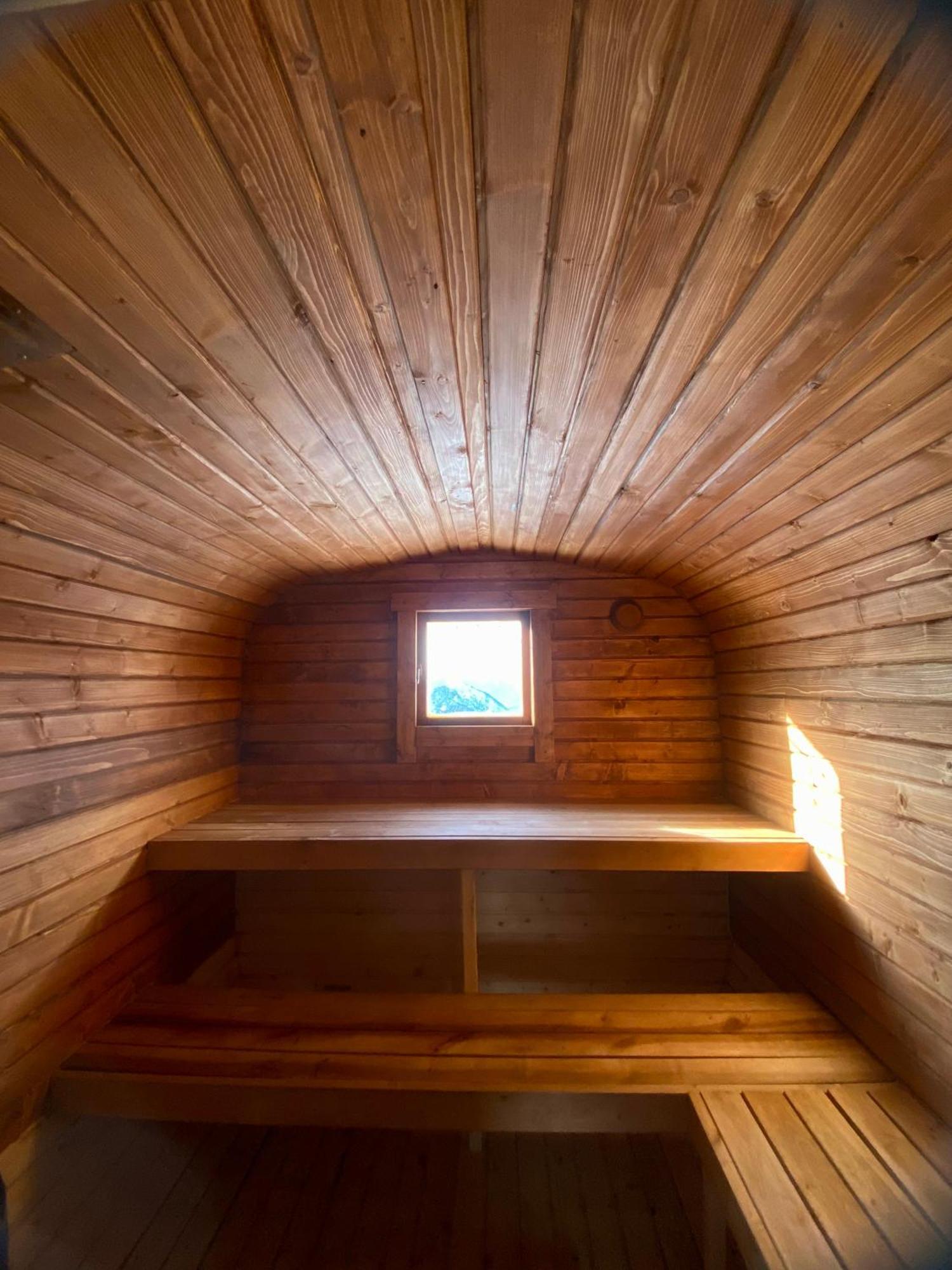 Sauna Tetnuldi Mestia Bagian luar foto